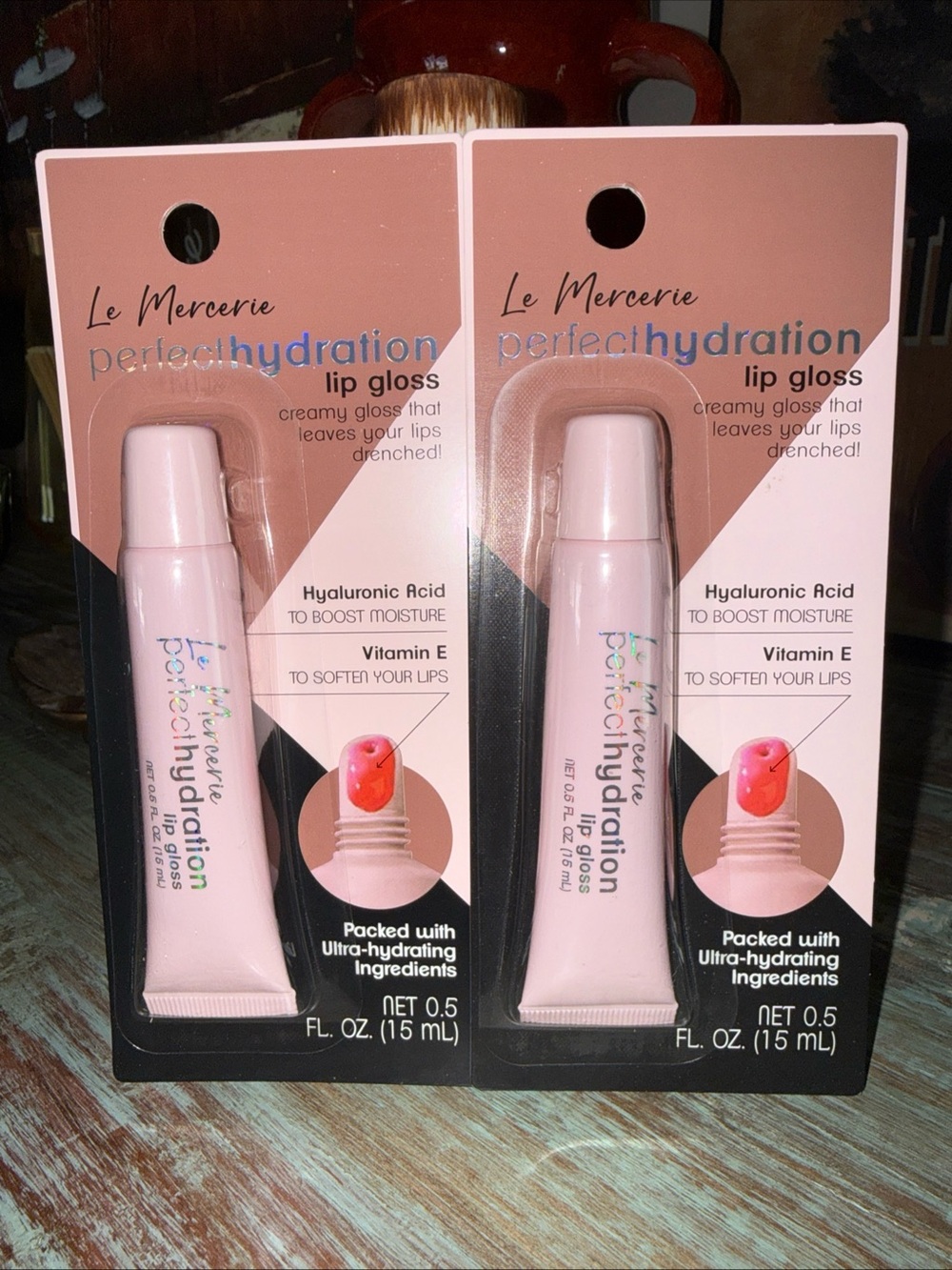 Hyaluronic acid lip gloss with vitamin E 2 pack